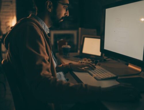 Praca zmianowa i nocna u mężczyzn a płodność. Znaczenie snu dla testosteronu i parametrów nasienia